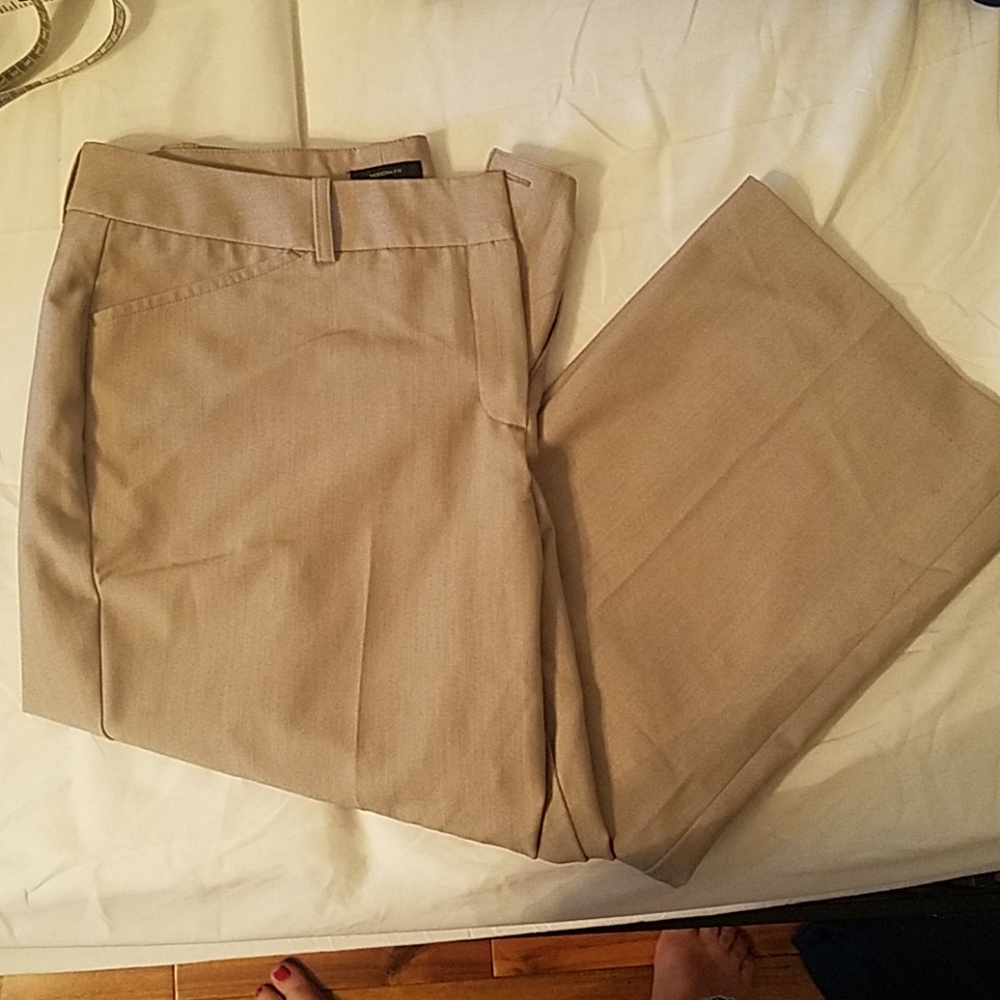 SOLD-Worthington tan dress pants